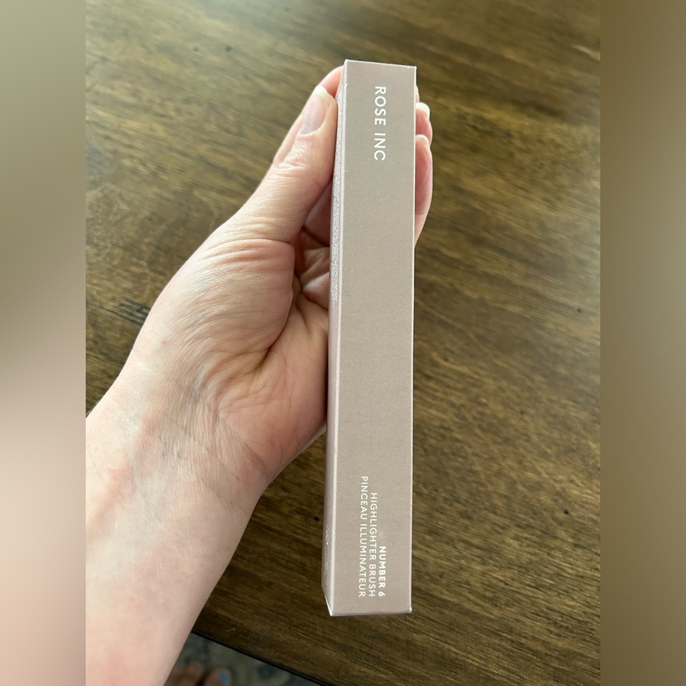 NEW IN BOX Rose Inc Number 6 Highlighter Brush